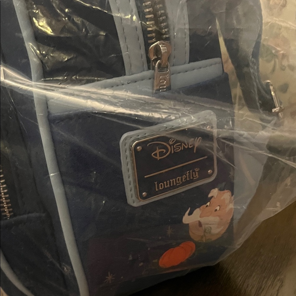 Loungefly Disney Princess Backpack with Cinderella Design - Picture 2 of 4